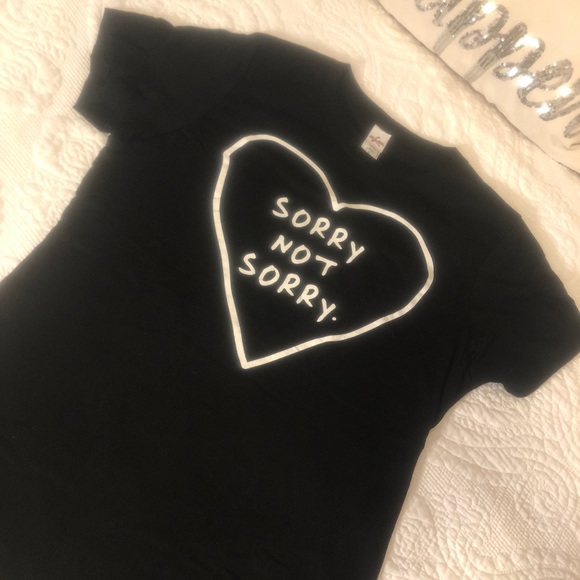 Sorry Not Sorry Tee - Picture 2 of 6